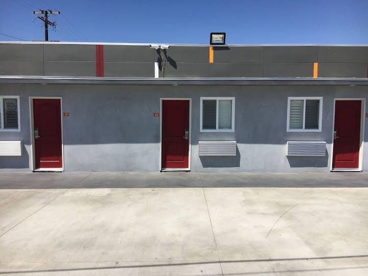 Clover Motel4