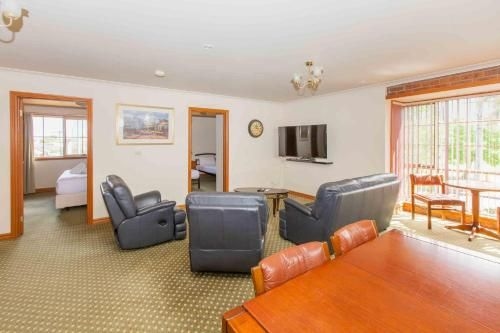 Bell Motel1