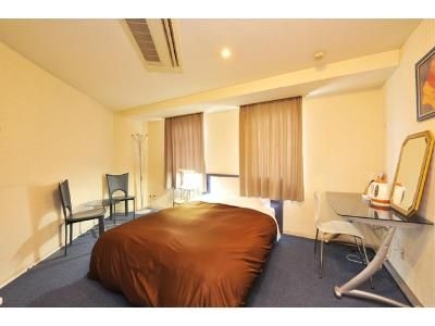 แกรมปัสอินน์ โอซาก้า (Grampus Inn Osaka)1