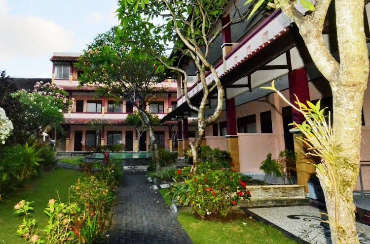 Pesona Beach Inn0