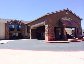Ramada Inn0