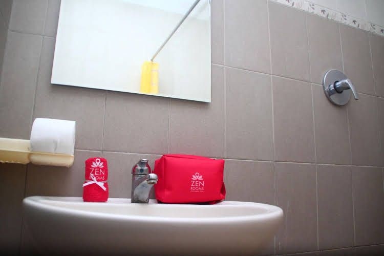 ZEN Rooms Gubeng Kertajaya0