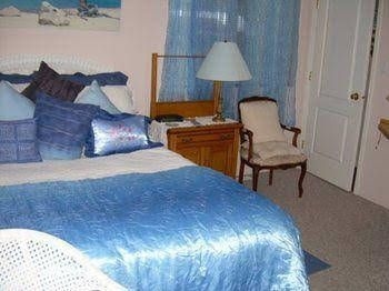 Davis Bay Bed and Breakfast0