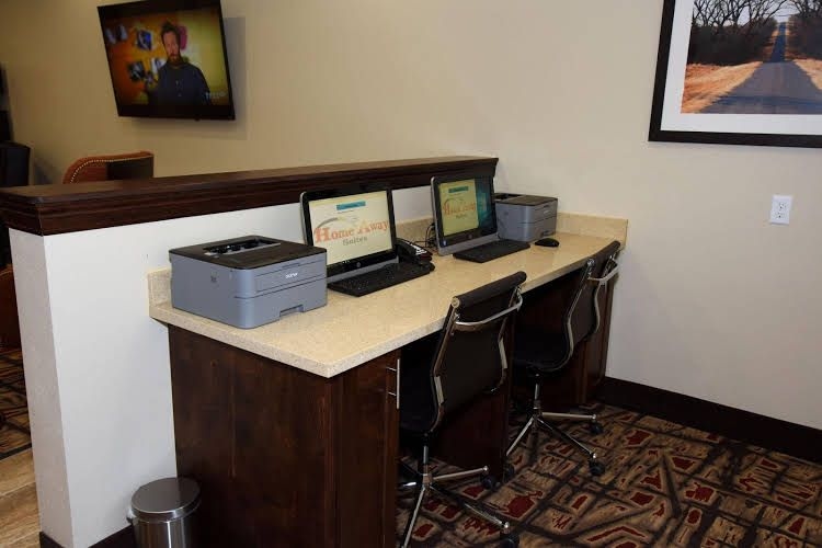 Home Away Suites0