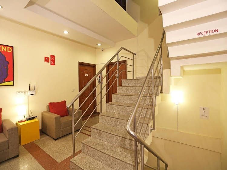 OYO Flagship HUDA City Centre0