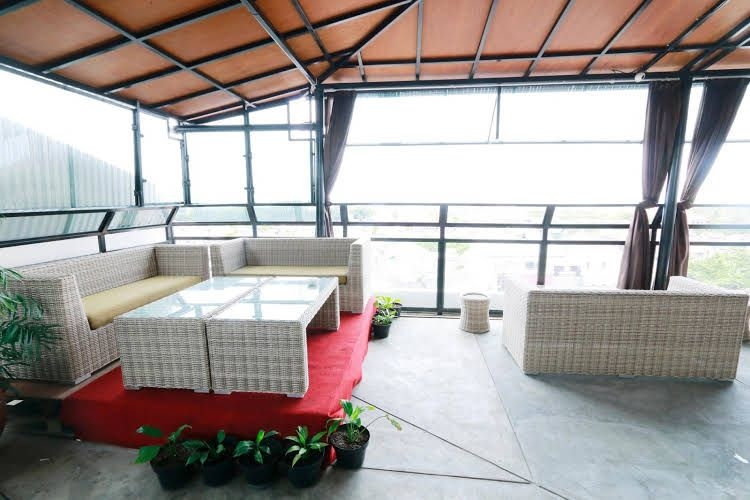 โรงแรมเยลโลว์ สตาร์ เกจายัน (Yellow Star Gejayan Hotel)0