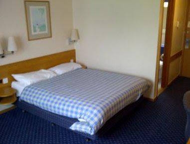 Days Inn Magor1
