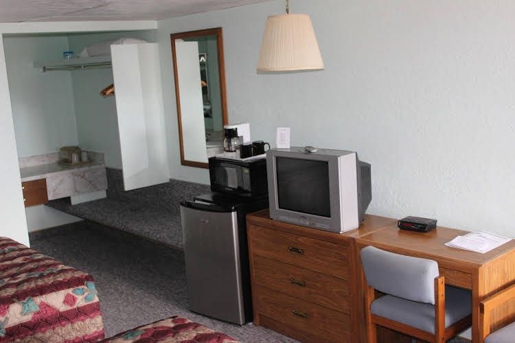 Safari Inn0