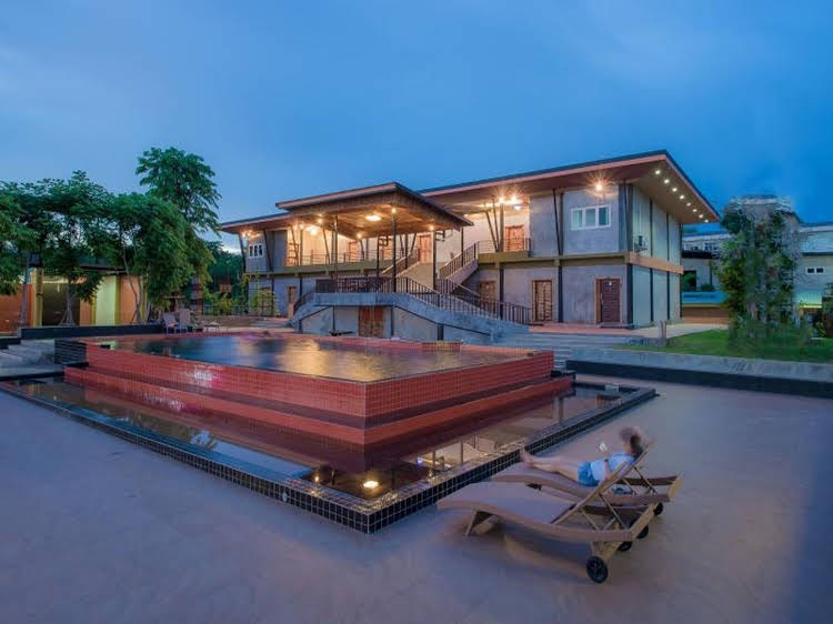 ริเวอร์พูล รีสอร์ท (Riverpool Resort)1