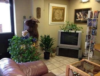 Anchorage Suites Lodge0