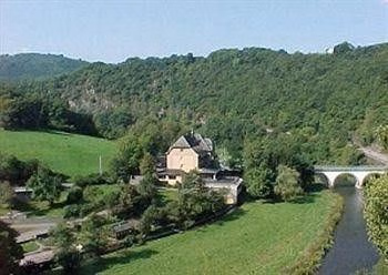 Du Moulin0