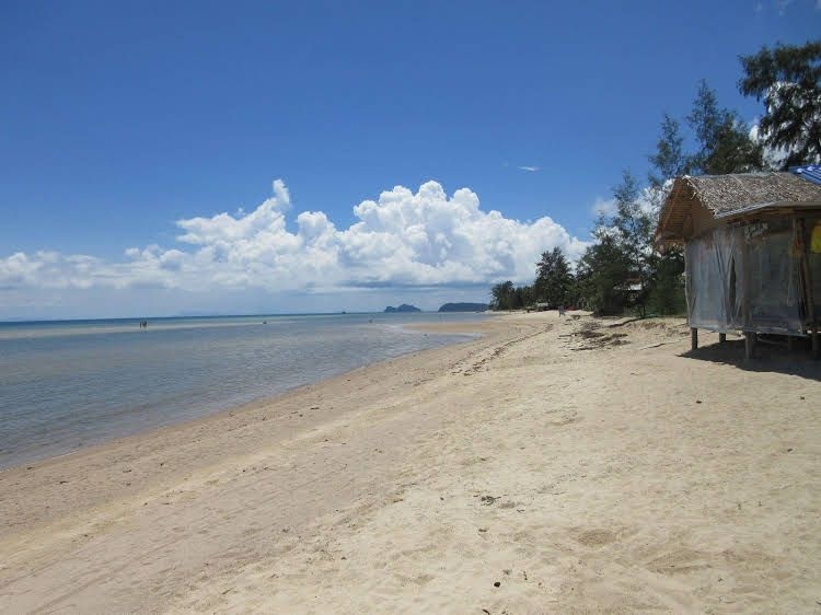 ซีเอสตา บีช (SeaEsta Beach)1