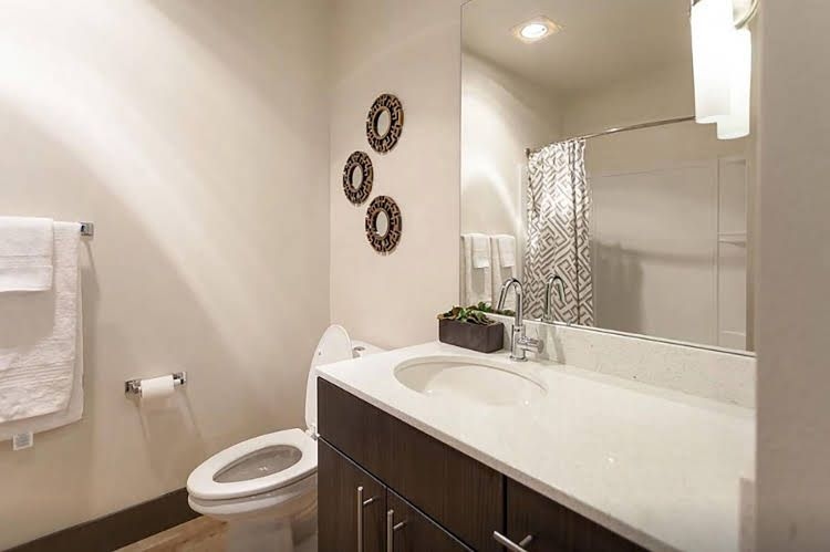 Belltown Waterfront Suites by Barsala0
