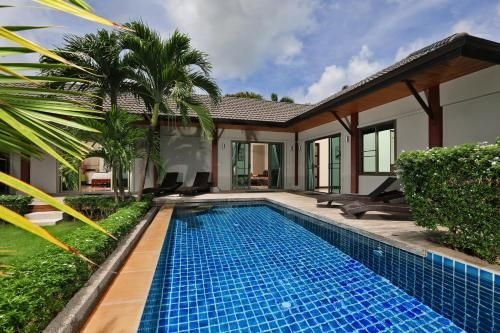 วิลล่า เฮนิ บาย ทร๊อปปิค ลุ๊ค (Villa Heni by TropicLook)0