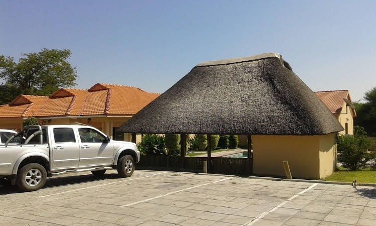 Okavango Roadside Guesthouse1