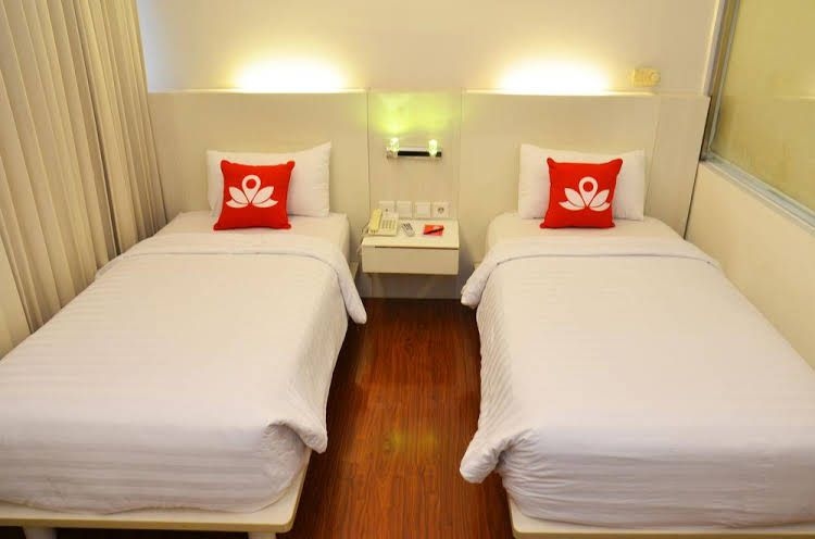 ZEN Rooms Manyar Kertoarjo0