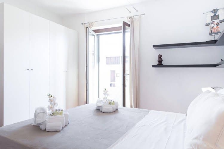 Suitelowcost Stilicone0