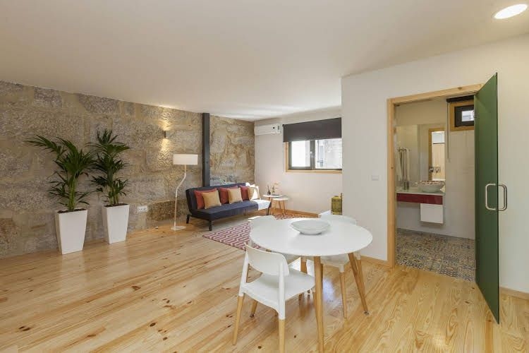 Oporto Local Studios0