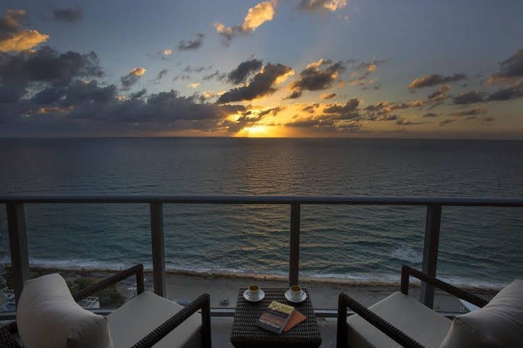 Hyde Resort and Residences0