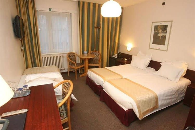 Best Western Prado0