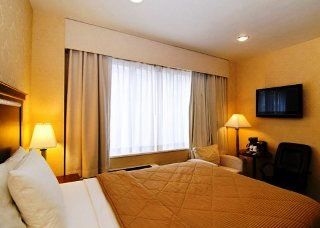 Comfort Inn Manhattan Bridge4