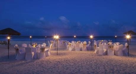 Emporio Cancun0