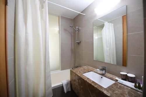 โรงแรมลาออนเซนา (Hotel Laonzena)4