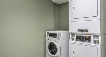 Hampton Inn and Suites Yonkers Westchester0