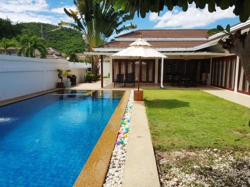 Thiva Pool Villa0