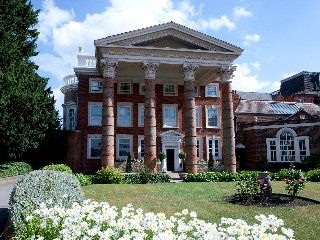 Hendon Hall0
