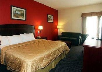 Executive Inn4