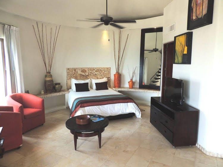 Playa Palms Beach0