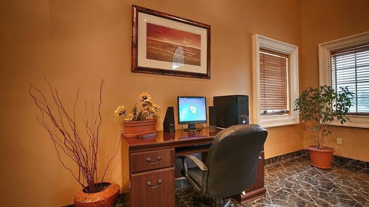 SureStay Plus by Best Western Beeville0