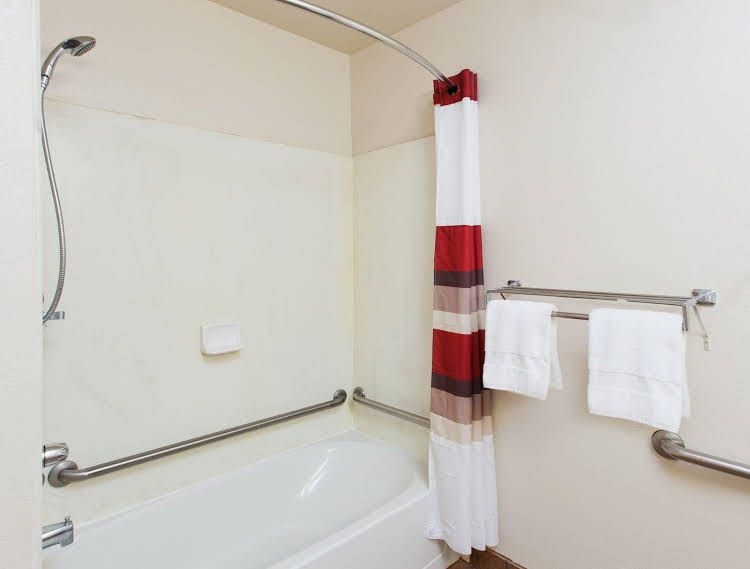 Red Roof Inn Valley3