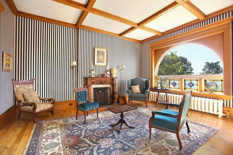 Markdale Manor Bed and Breakfast0