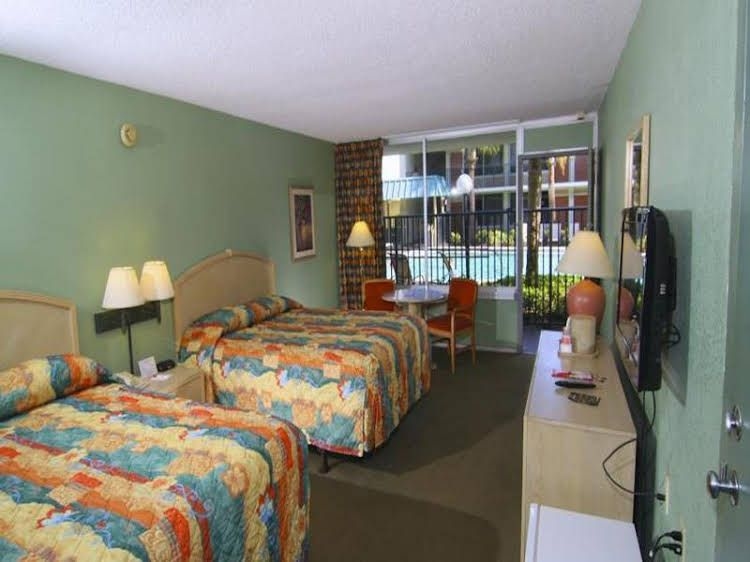 Ramada Kissimmee Gateway0