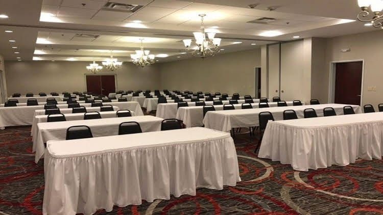 Holiday Inn Lafayette North0