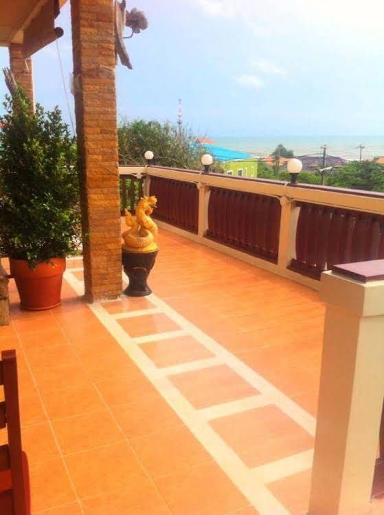 Amada Cara Bungalows1