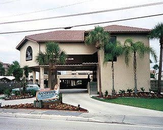 Sandpiper Beach Club0