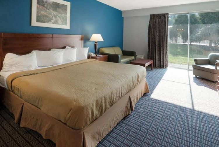 Rodeway Inn0