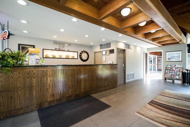 Rodeway Inn1