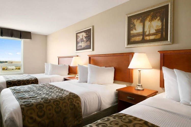 Ramada Clairmont/Grande Prairie0