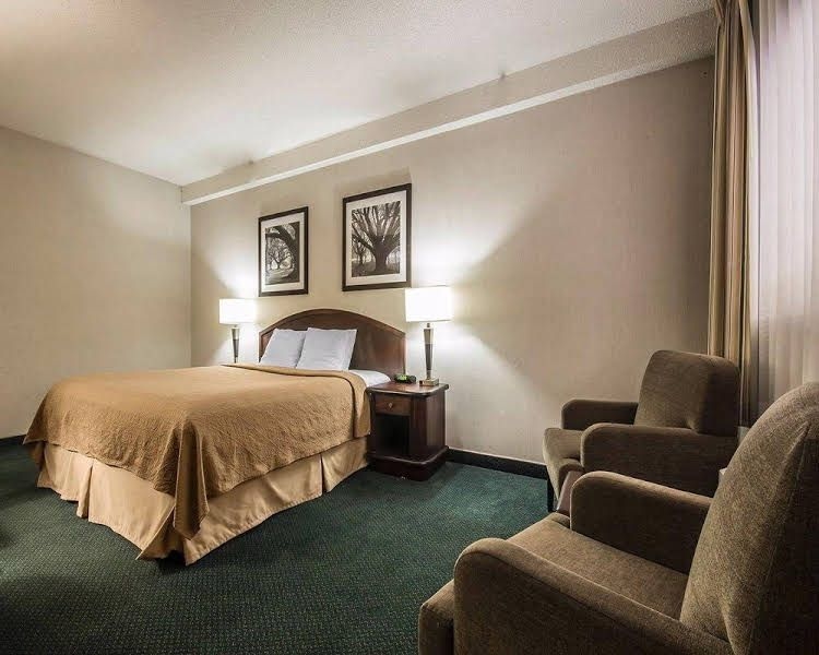Econo Lodge0