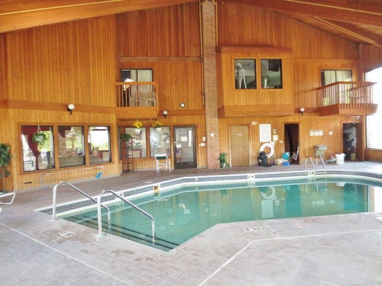 Country Hearth Inn0