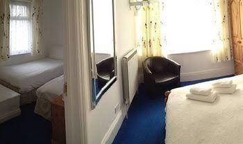Abbey Court0