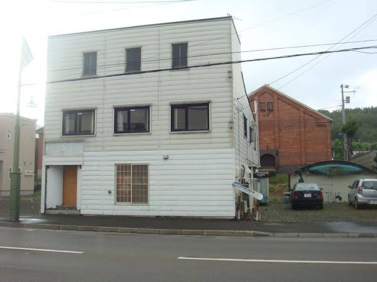First Track Inn0