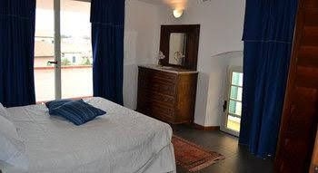 Holiday Matteotti0