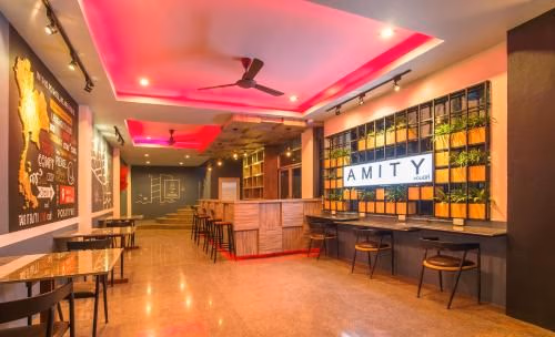 แอมิที โพชเทล (Amity Poshtel)0