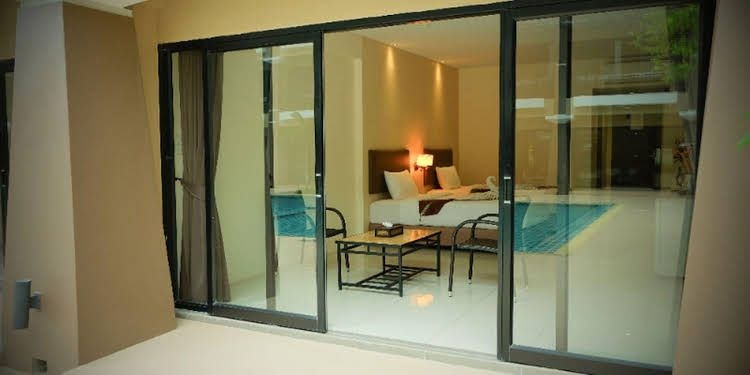 โรงแรมซัมเมอร์ทรี (Summer Tree Hotel)1