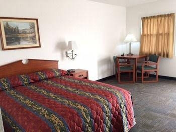 Stuart Motor Lodge0